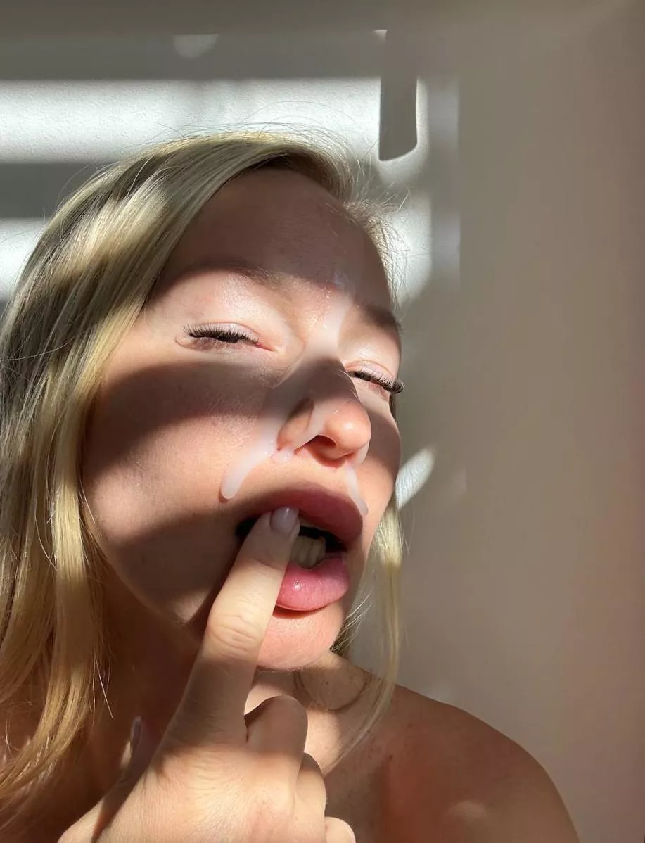 I love it when my face is completely covered posted by _LUNA_angel