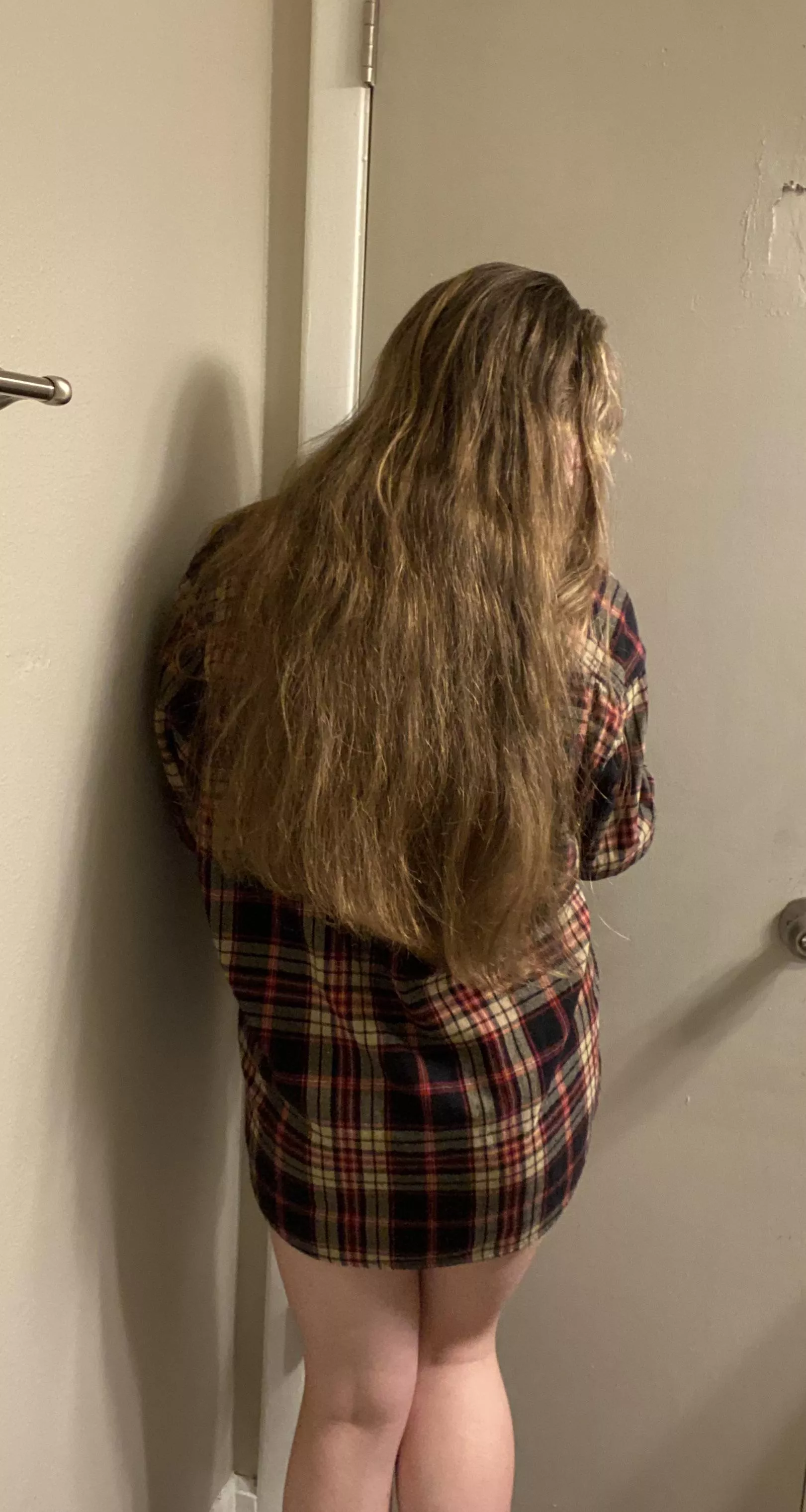 Lovin’ the flannel posted by dakota-layne