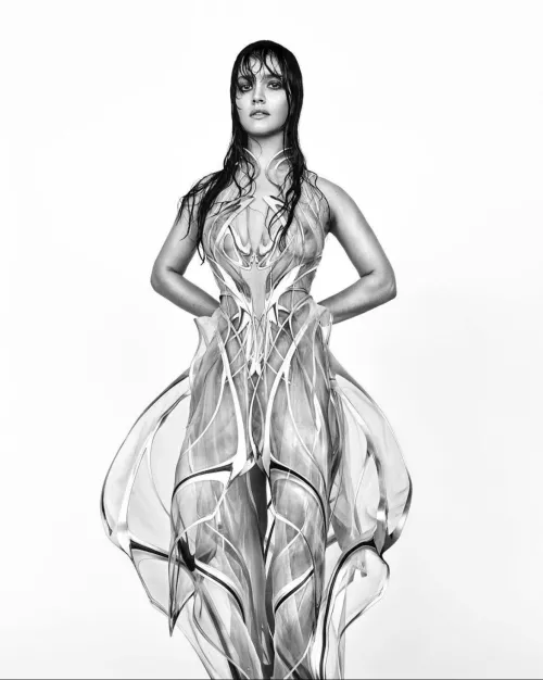 Olivia Cooke by showmethesauce9