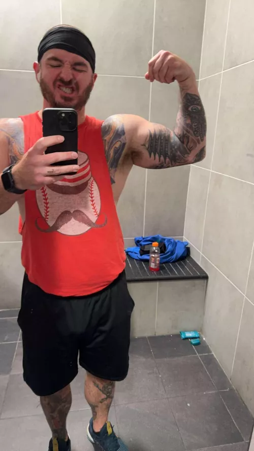 That’s not my deodorant 🤣 by Oldandnaked