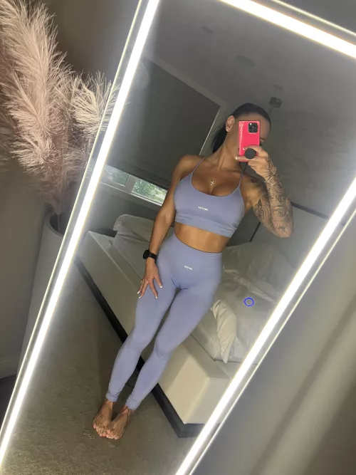 Thoughts on my first ever non nude post to this sub , and yes I never wear panties to the gym  by HisExoticVixen