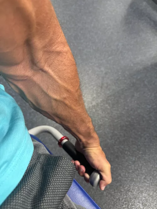 Veins popping  by ThatOneOilfieldDude