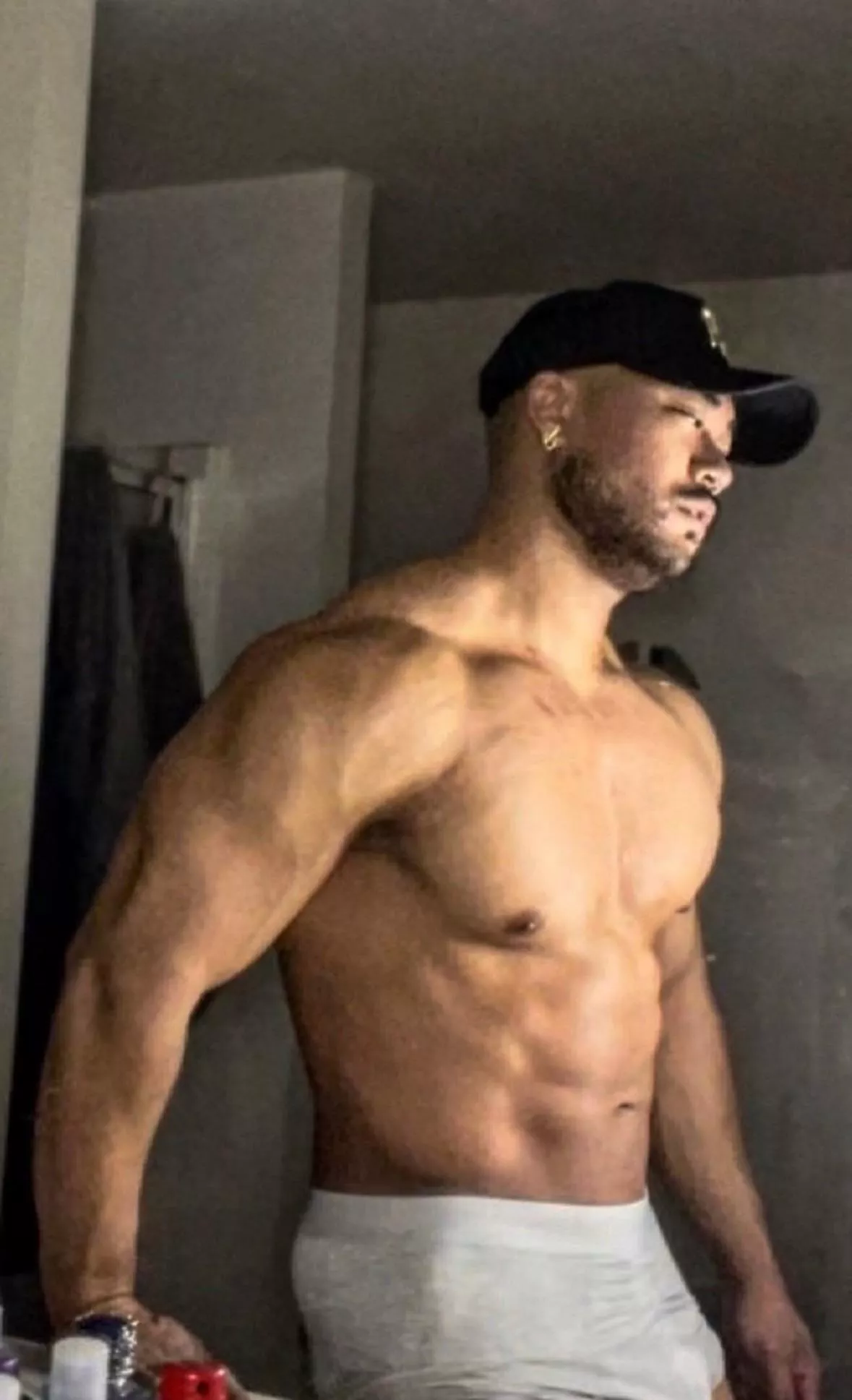 Who wants to get on their knees and serve? posted by KingKaiLukes