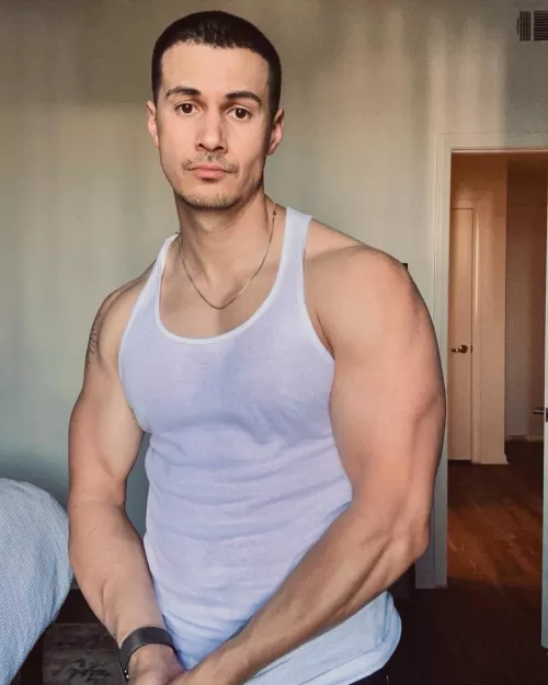 (35) tryna get big ? Or stay same size  by MarsupialDiligent585