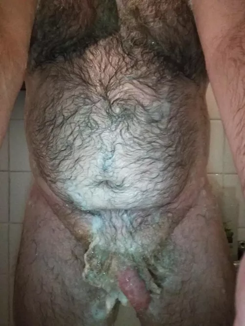 Cleaning the fur... by TheUKHairyBear