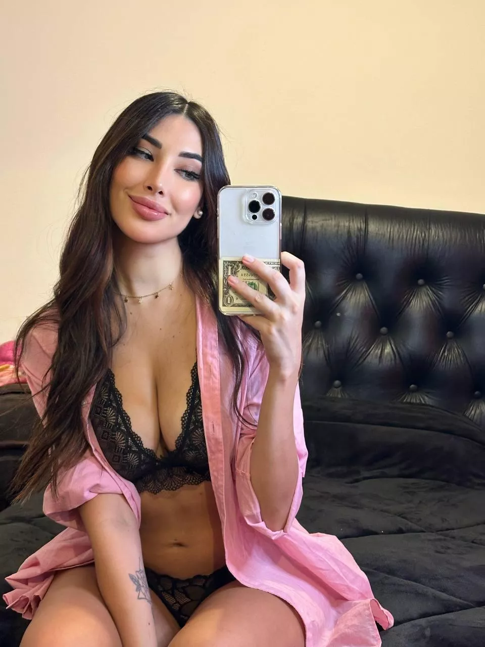 Come over and let's play 😏 posted by KingStubbz