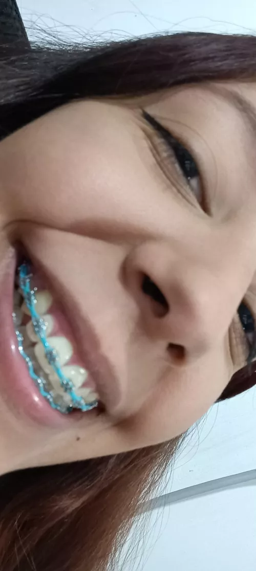 Could you cum on this pretty face? by rossweetie_