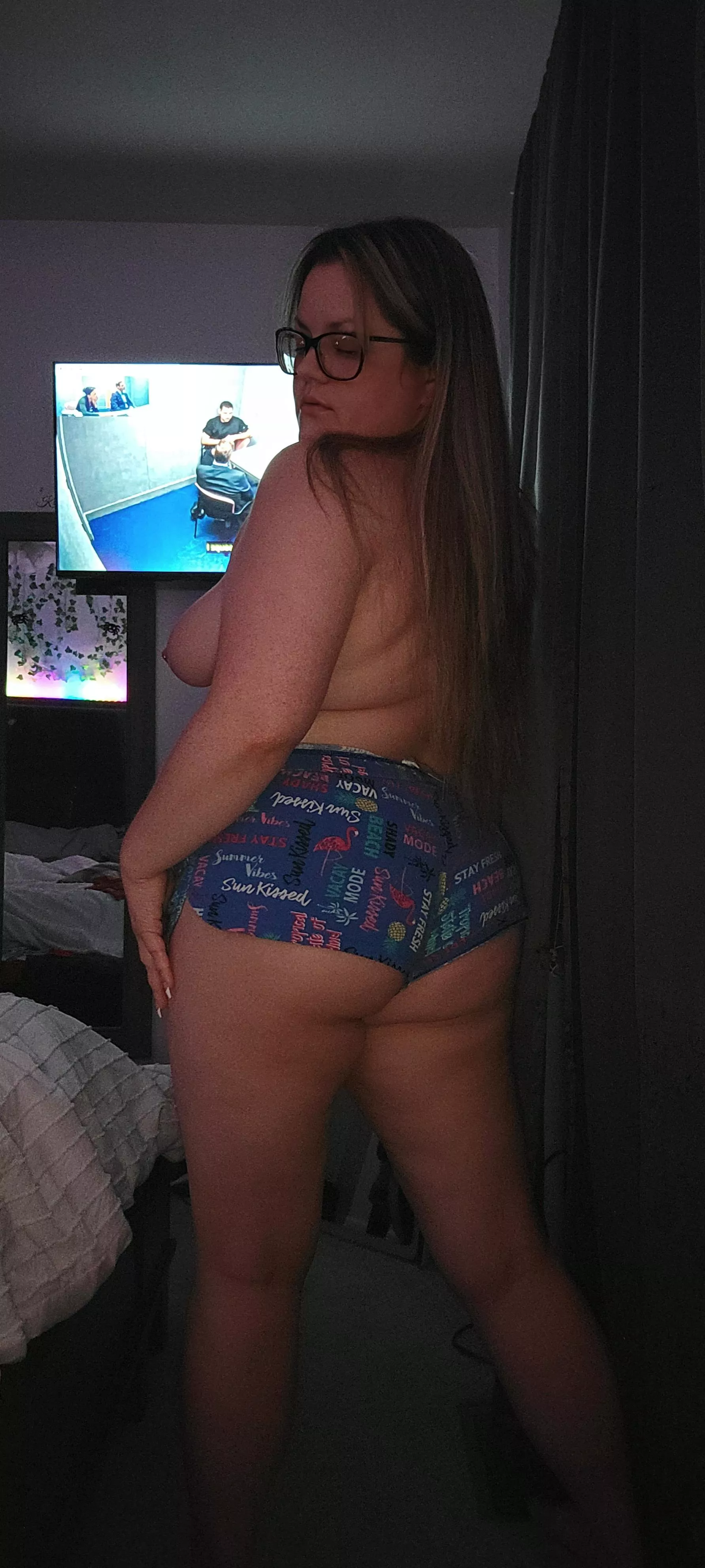 Gained weight but my ass got fatter  posted by Kaytee_Kat