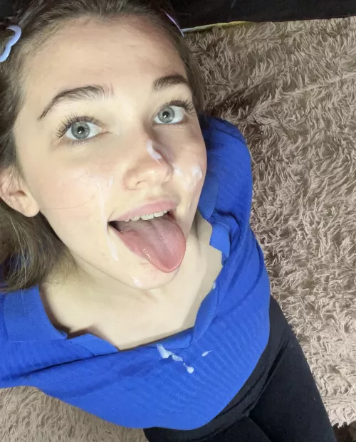 Getting all the cum out by Arya_Doll