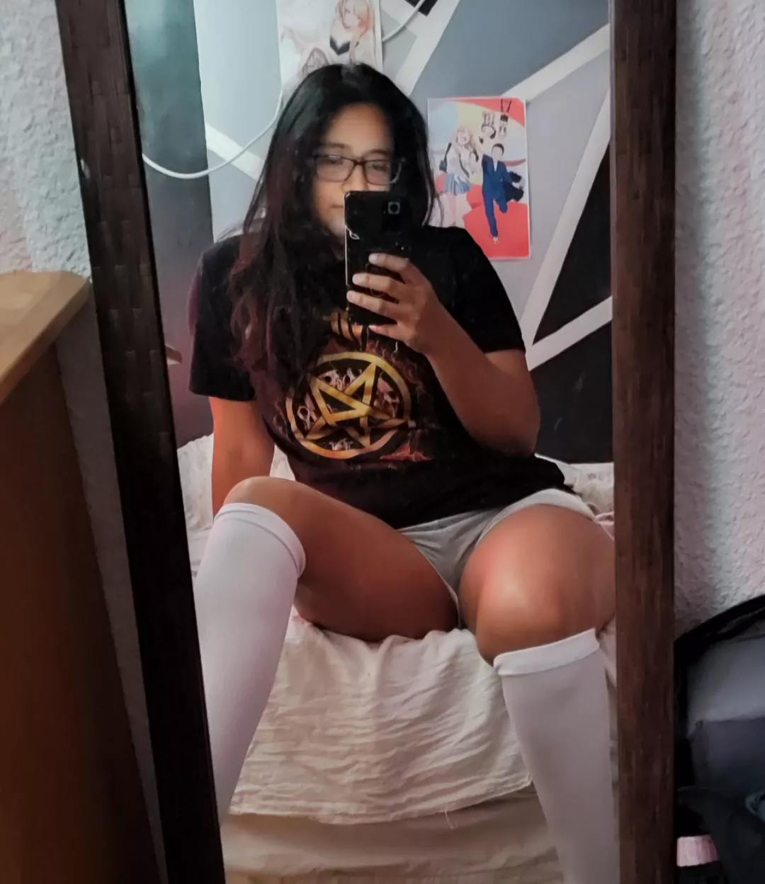 Horny as a good latina 😏 posted by Chicah0rny