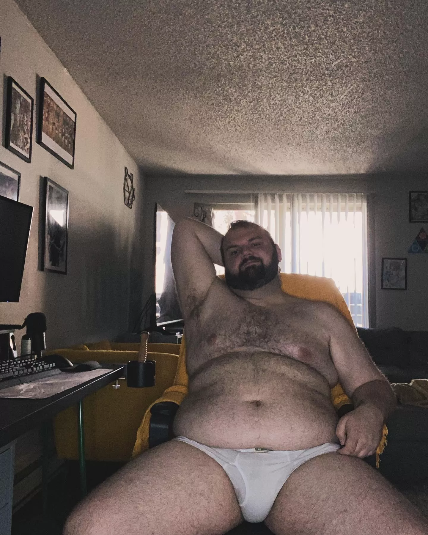 Howdy 🤠 posted by DoritoPigeon