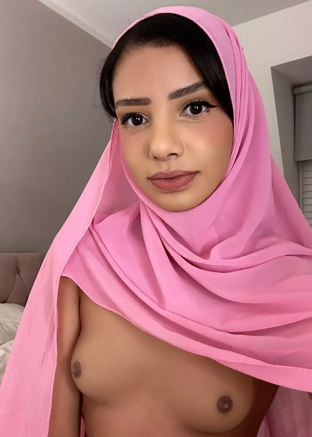 I hope you like my brown Arab boobies. posted by BabezKelly_25_