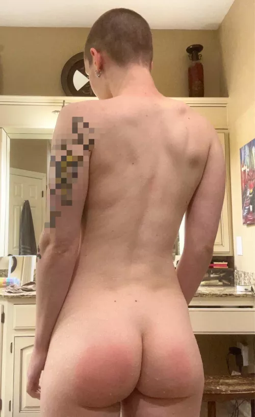 i hope you like toned backs and short hair by Altruistic_Net4029