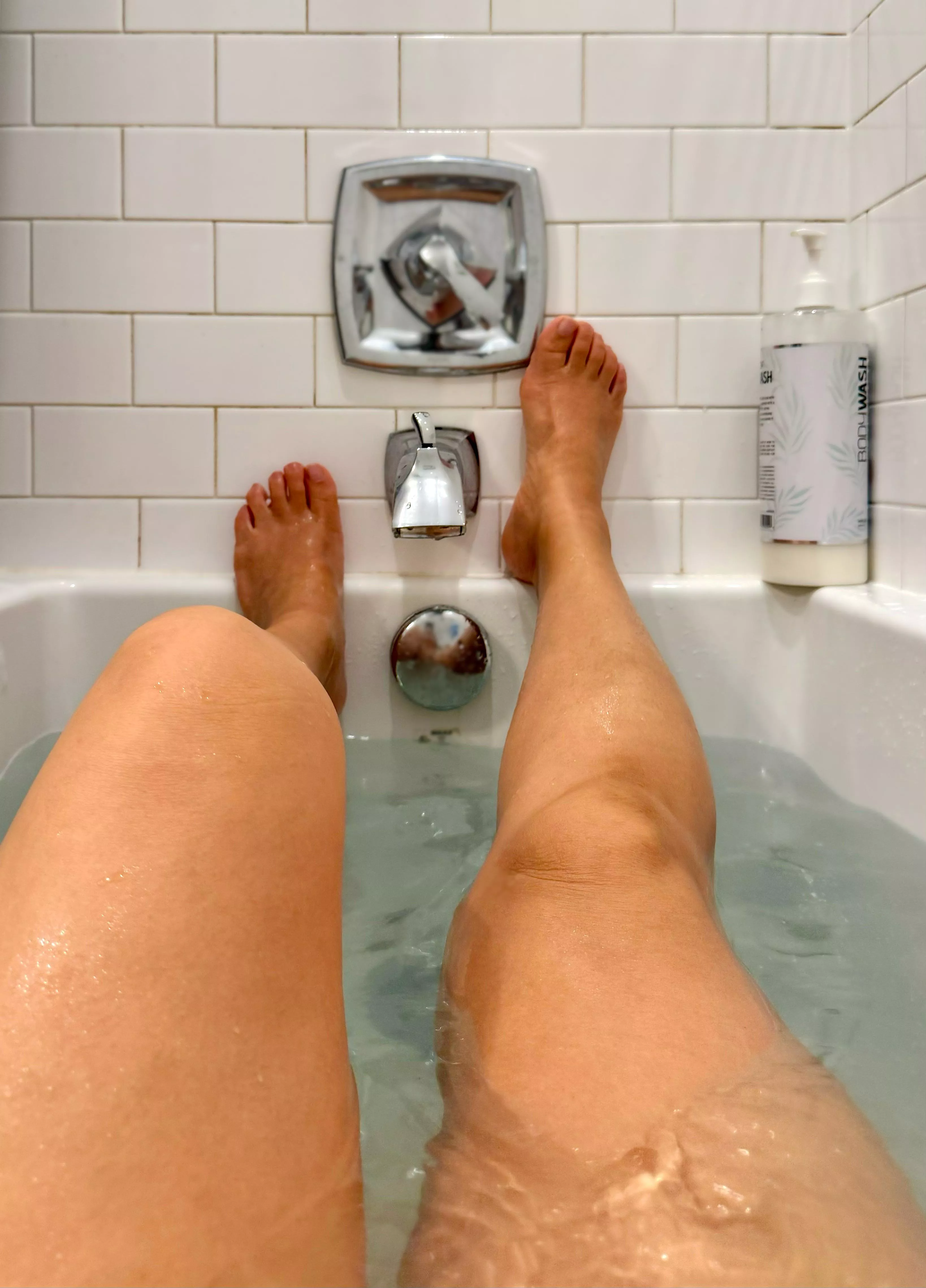 I think 🫧 bubbles are needed posted by pillow_muses