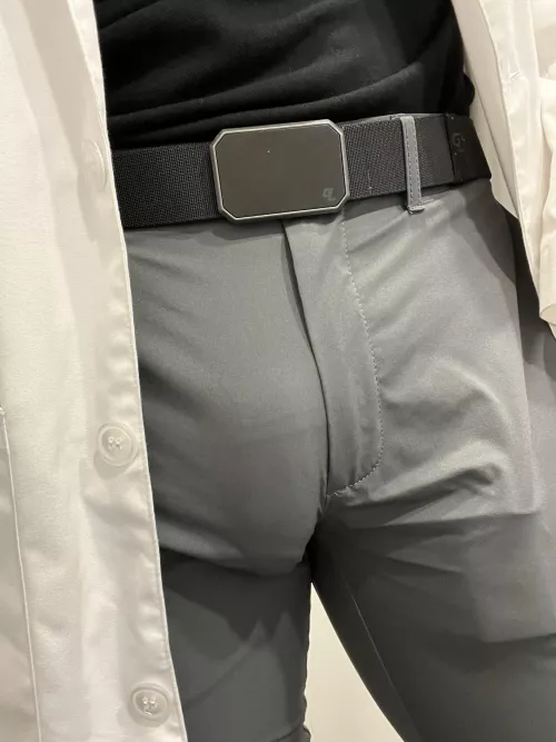 I’m always told to wear these pants more often  by thethickbrick