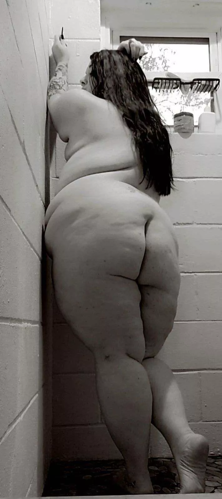 It takes a real tool to please a BBW posted by fat-cakes-whitt