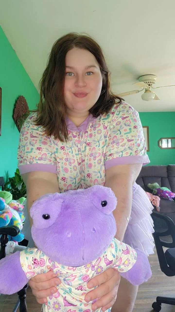 Just wanted to share my froggie with you! posted by Thetelltalehearter