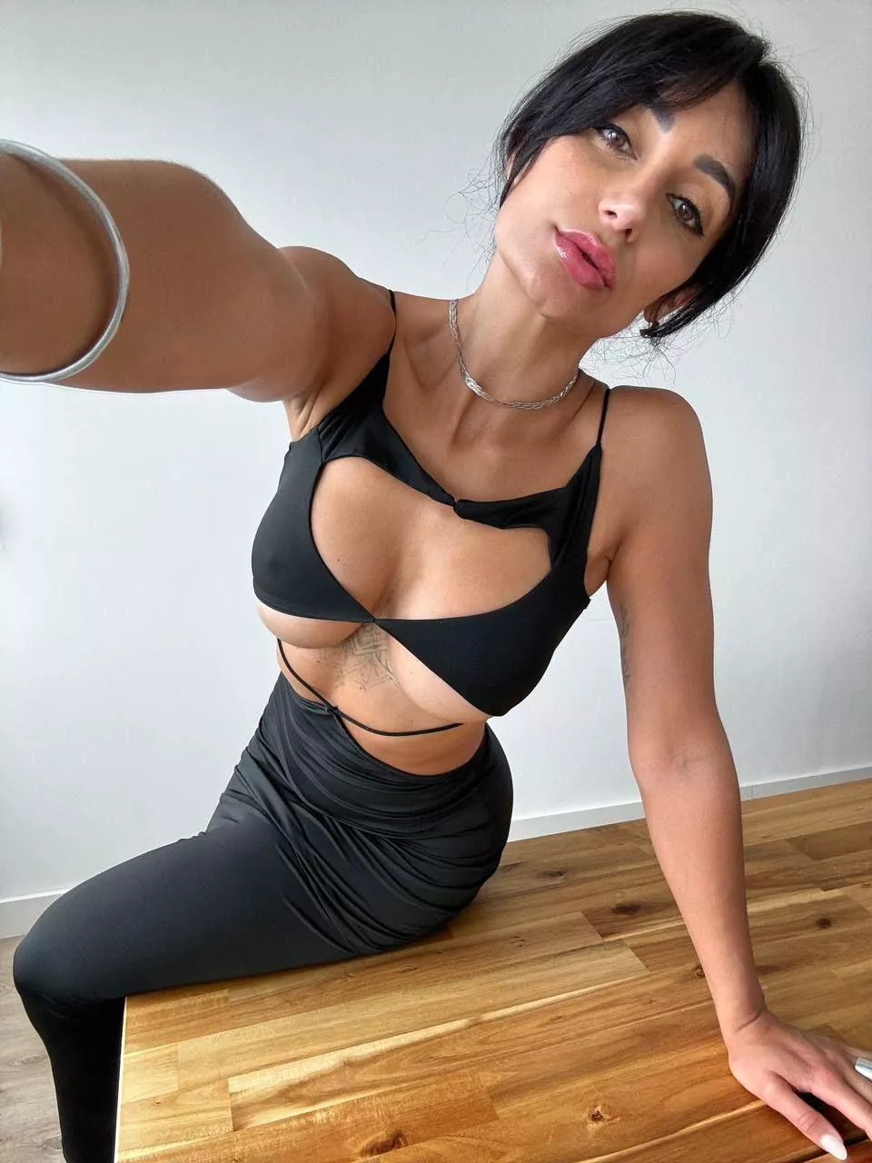 Love a nice black dress posted by Vanessa_Diazzz