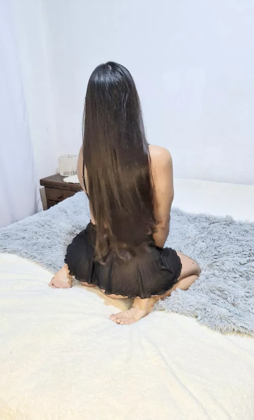 My long hair needs the touch of a man's hands by light_moon_