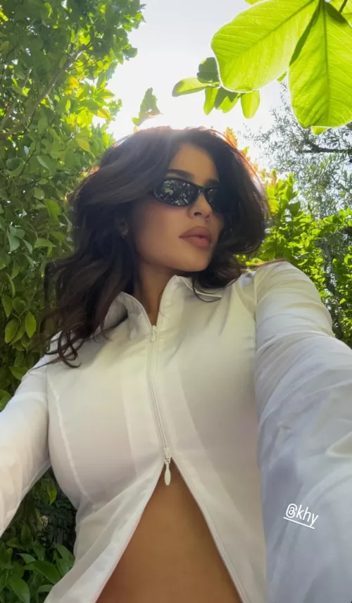 Recent IG story by lil_mayok