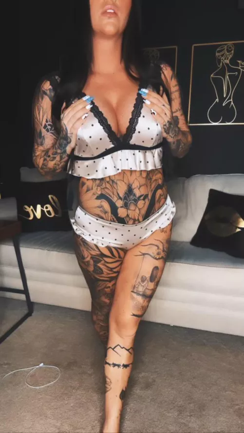 Stay tuned… by lacy_lust_xoxo