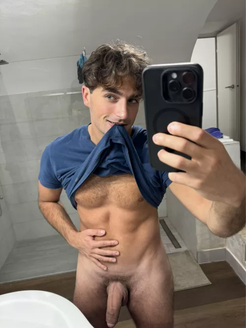 Tell me if that color fit me and if my dick fit in ur asshole  by HardHors3