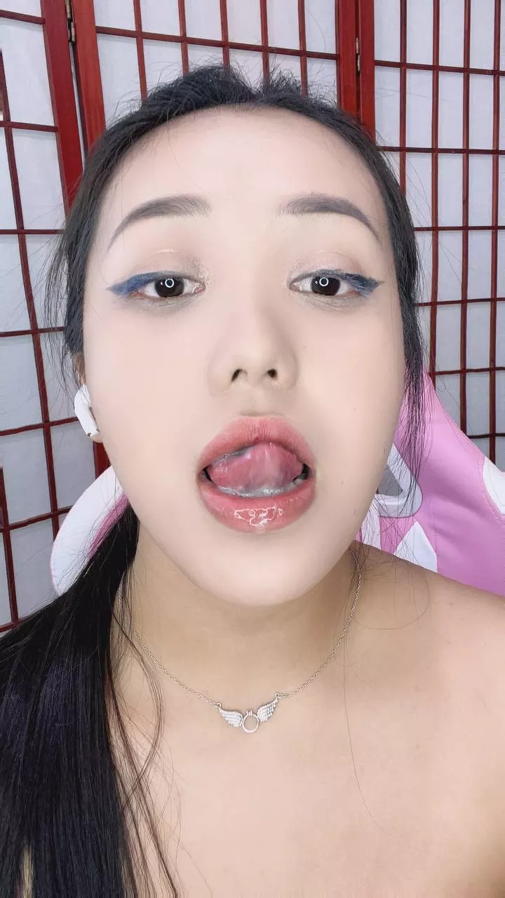 Tongue at your disposal posted by PrettyHotAmazing