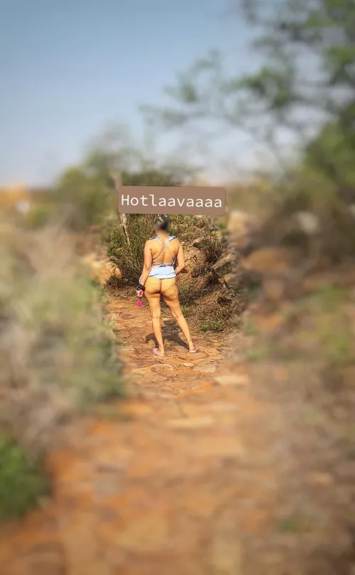 Totally badass ! OPPs don’t forget to check out what’s in my hand 🫢 by hotlaavaaaa