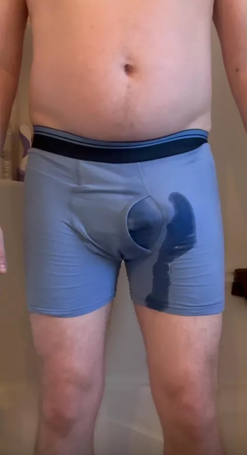 Wish I had someone to wet with me by bipisslover123