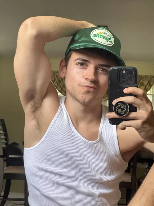 Woke up on the right side of the bed today!  by infinidox3