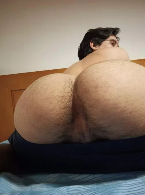 First time posting, please be nice by YourBoyAWithBigButt