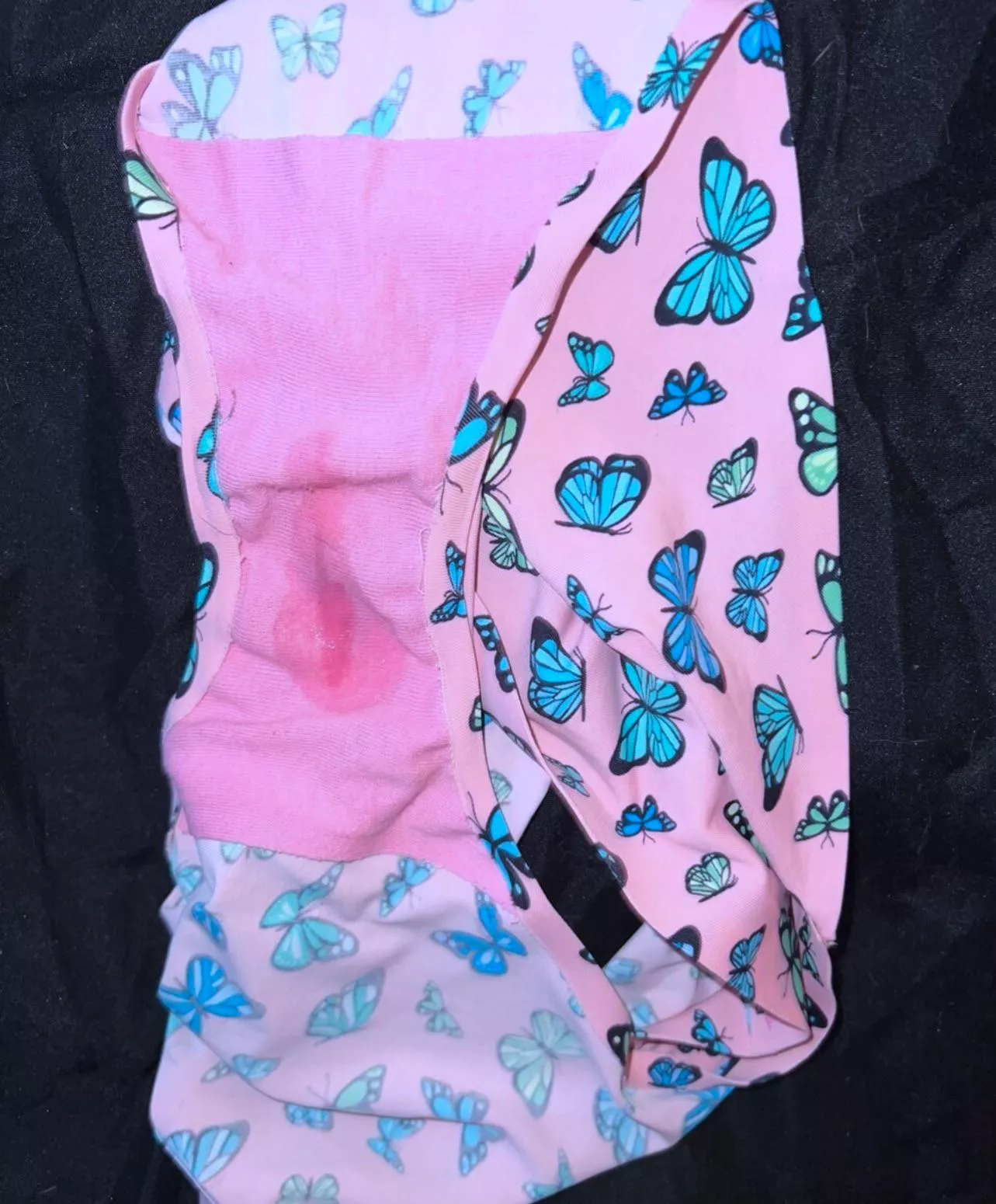 I Love When Strangers Make Me Wet 💦🦋 posted by Blaze-24-7