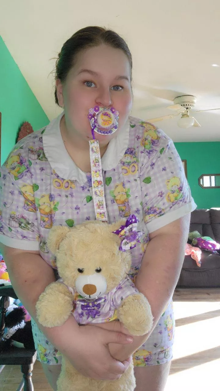 Just having a little playtime  posted by Thetelltalehearter