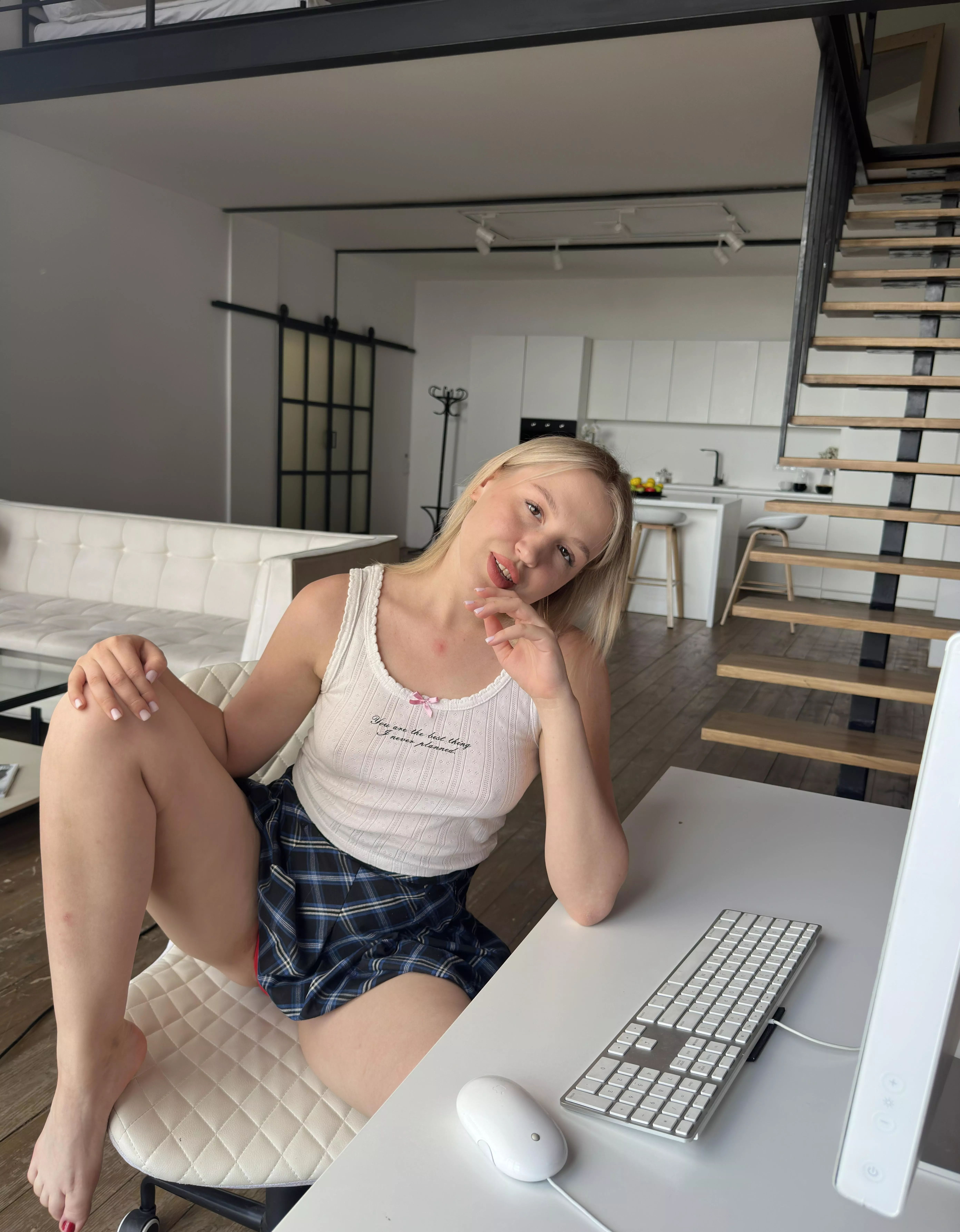 oops that nip slip stole the show posted by Secretjuliet