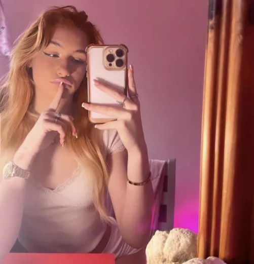 this crop top hits different  by amberaustinxoxo