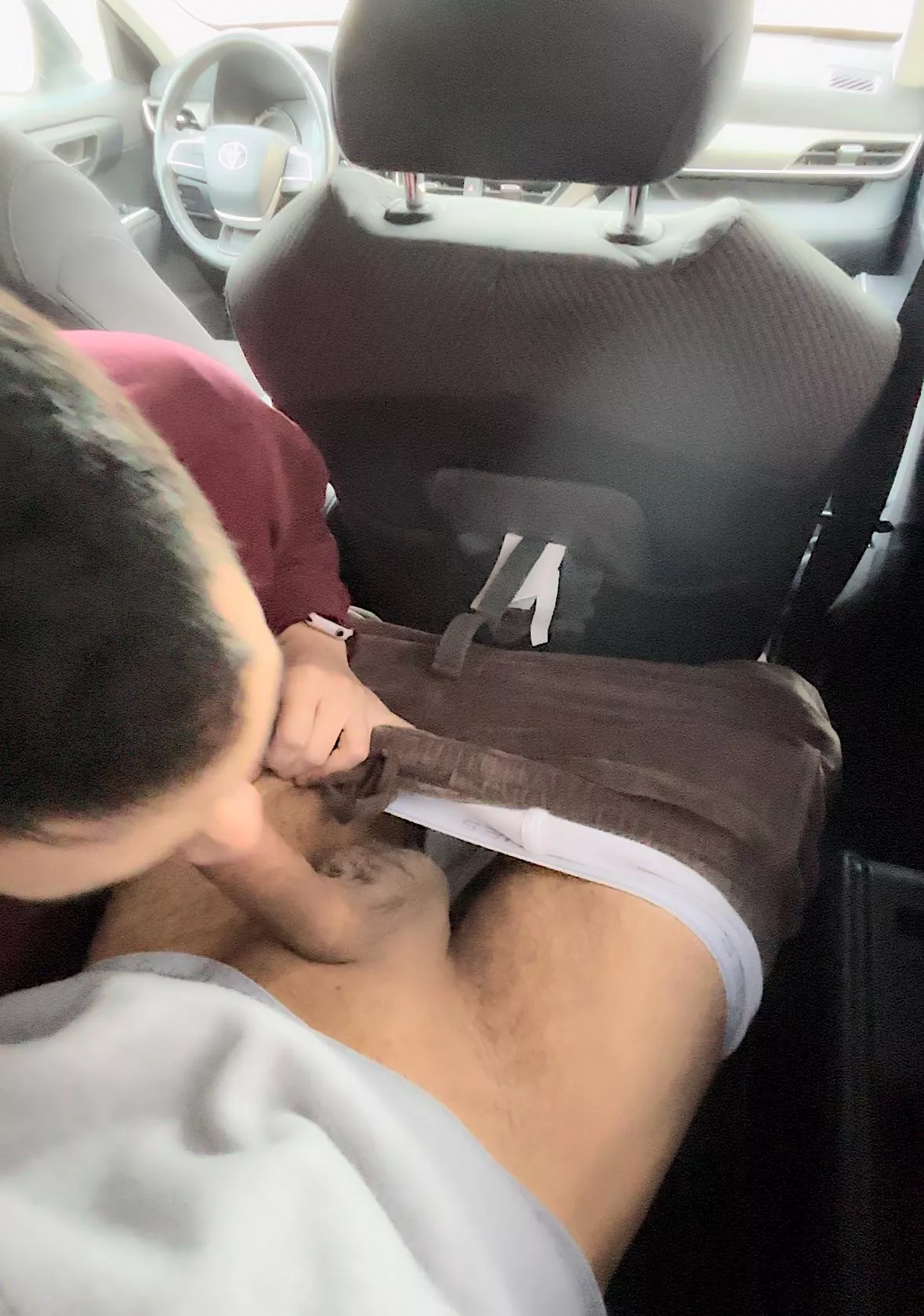 Uber driver noticed I was looking sad, so after telling him that my gf had just left me the night before he proceeded to get in the back with me posted by DadwhoGamez