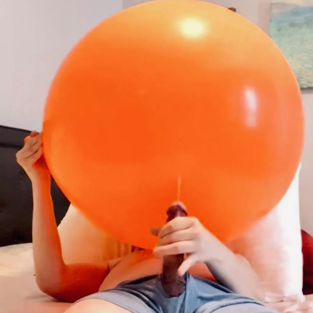 Will you clean my cum off of my big balloon? 😏 posted by AverageGuyCumming