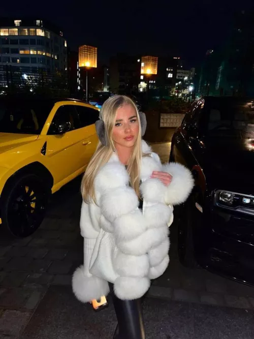 do I look sexy too? by Aggressivegirly