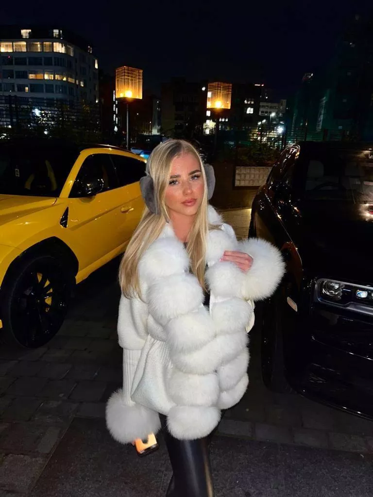 do I look sexy too? posted by Aggressivegirly