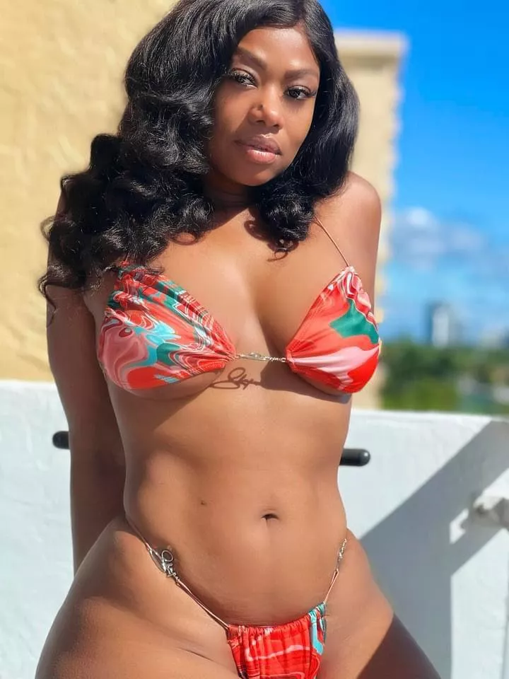 Do you appreciate black? posted by youngbabe_xx