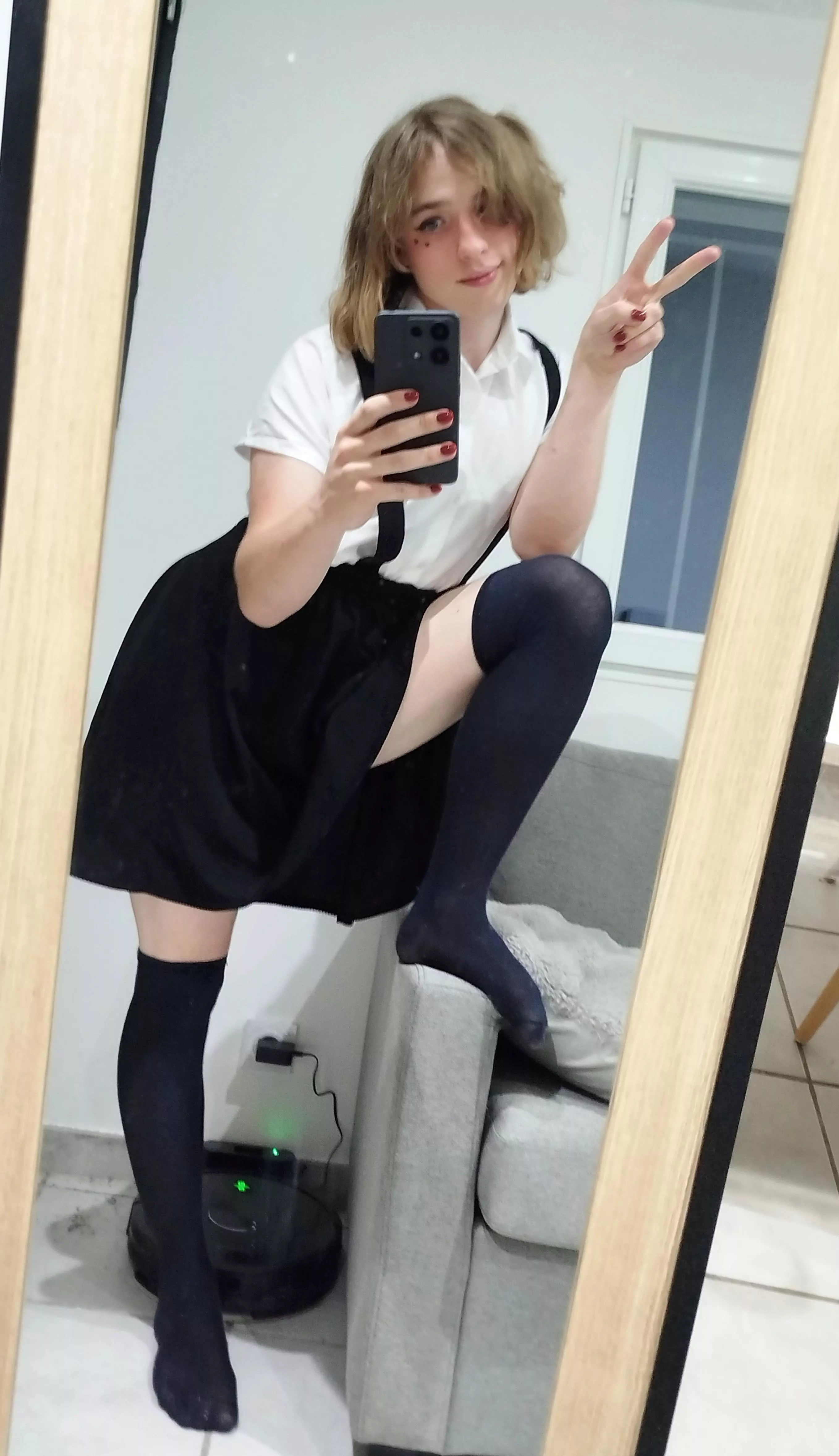 I feel so cute rn it feels illegal 😆 posted by Humide_Chan