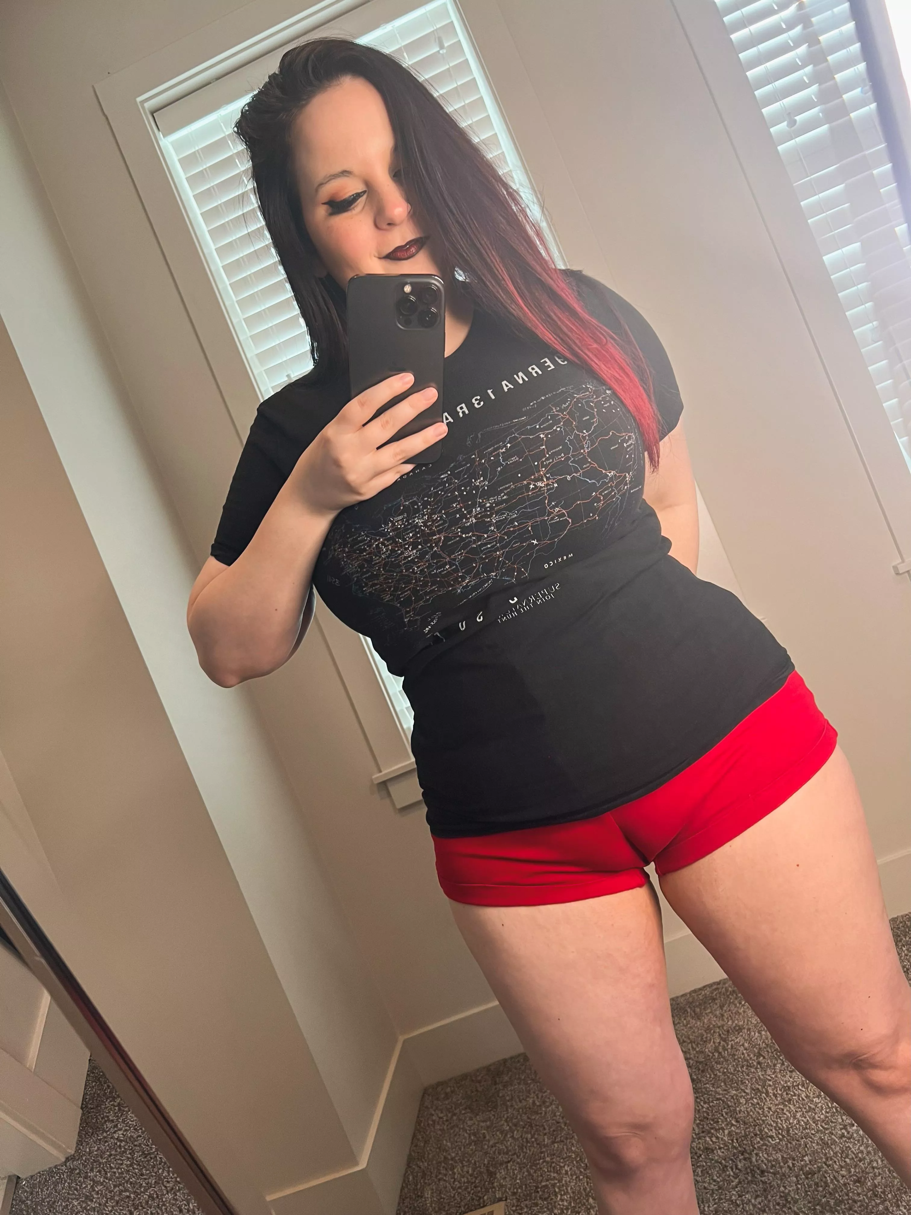 It’s like where’s Waldo but it’s where’s Homer Simpson hehehe posted by SierraNyx