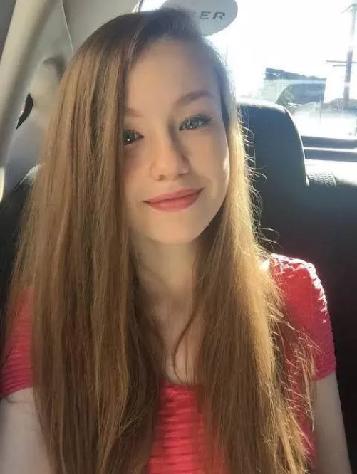 Just a beautiful picture of emily by Clean-Philosophy3604