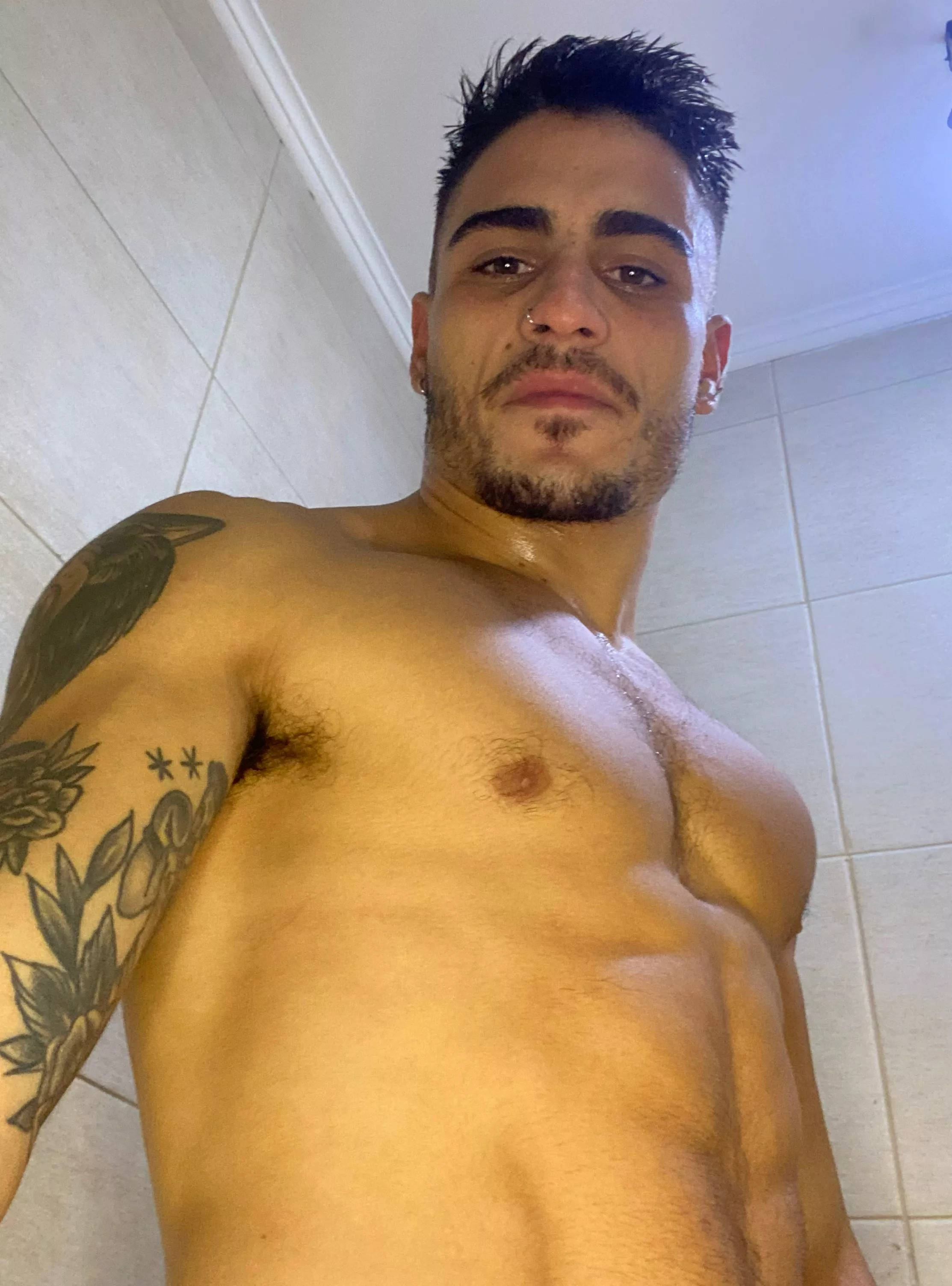 Want to see what I do when the water gets hot?  posted by OlieTheKing