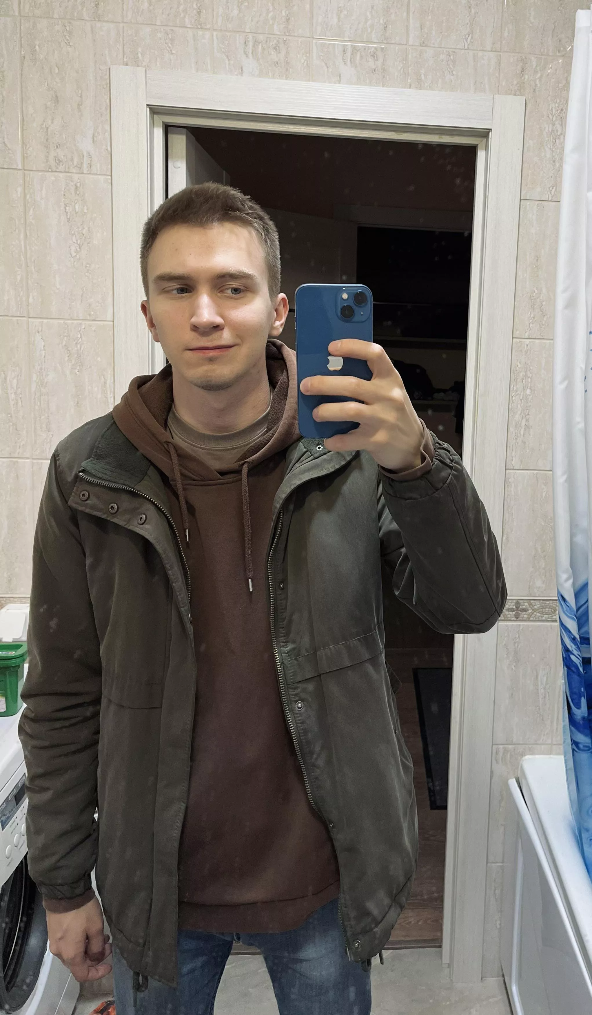 Would you date me? :/ posted by nutmeggold