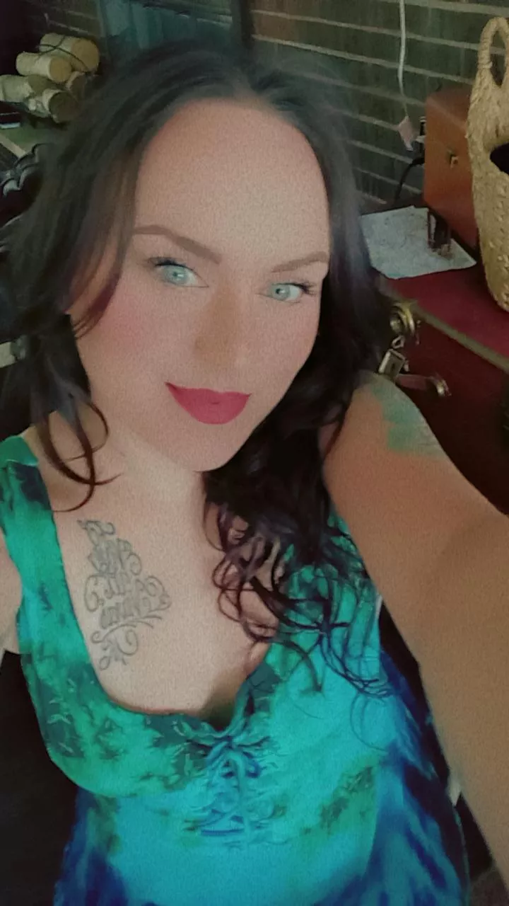 Can I be your cumslut ?  posted by mercederenaehunter