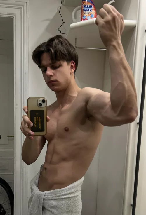 Do you like veins? by Select_Equipment4297