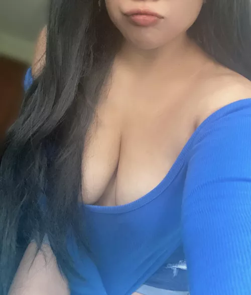 (F) i might let my coworkers have a little sneak peek by SexyAzucena