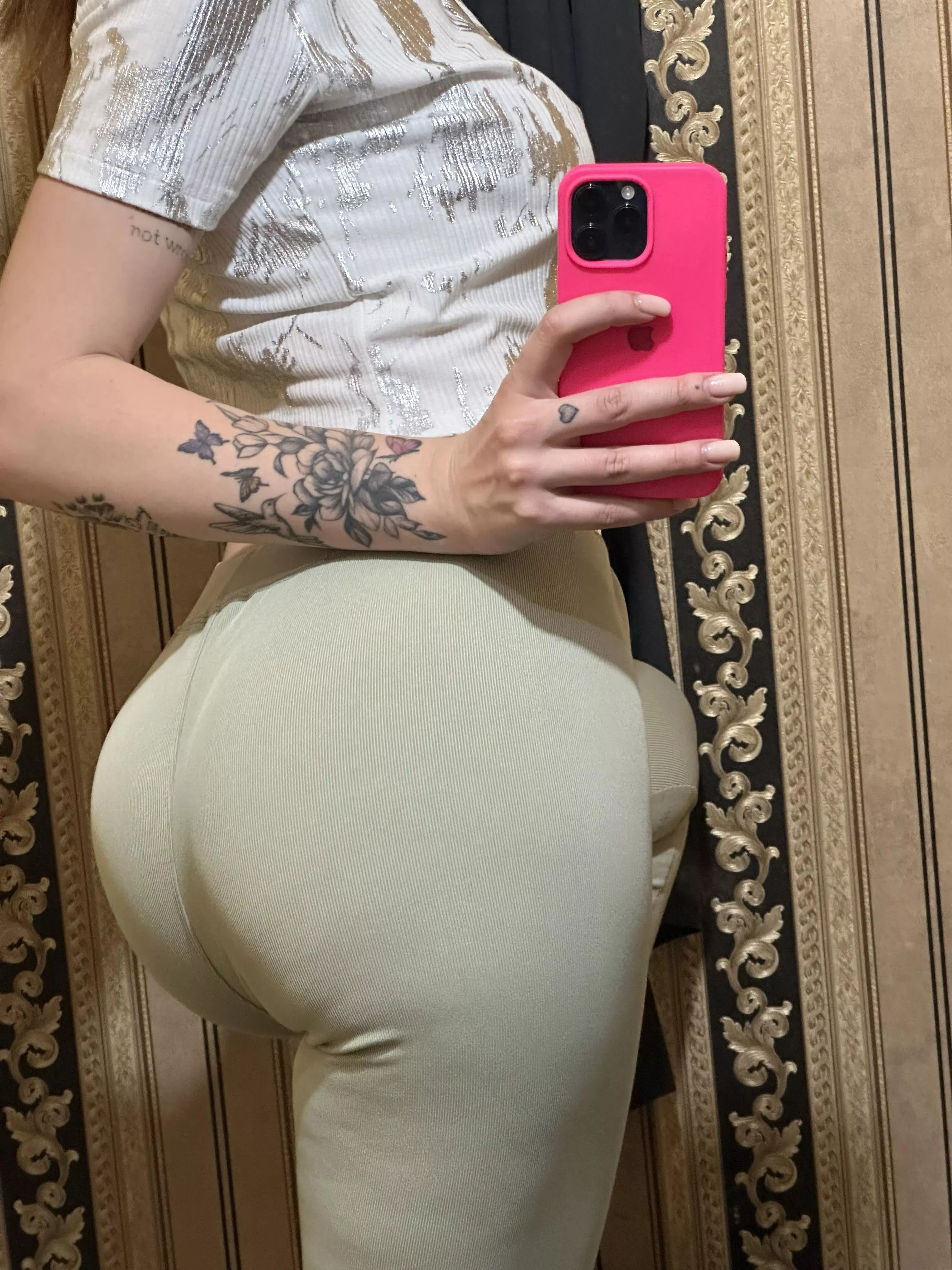 For a white girl, my ass is pretty big. posted by apple_only_