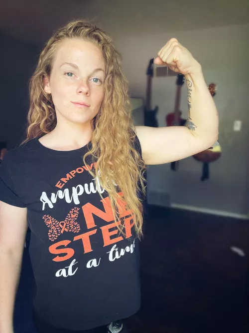 Getting stronger everyday [F] by Amputeelove